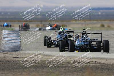 media/Oct-26-2025-CalClub SCCA (Sun) [[8ce1e69566]]/Group 3/Grapevine/